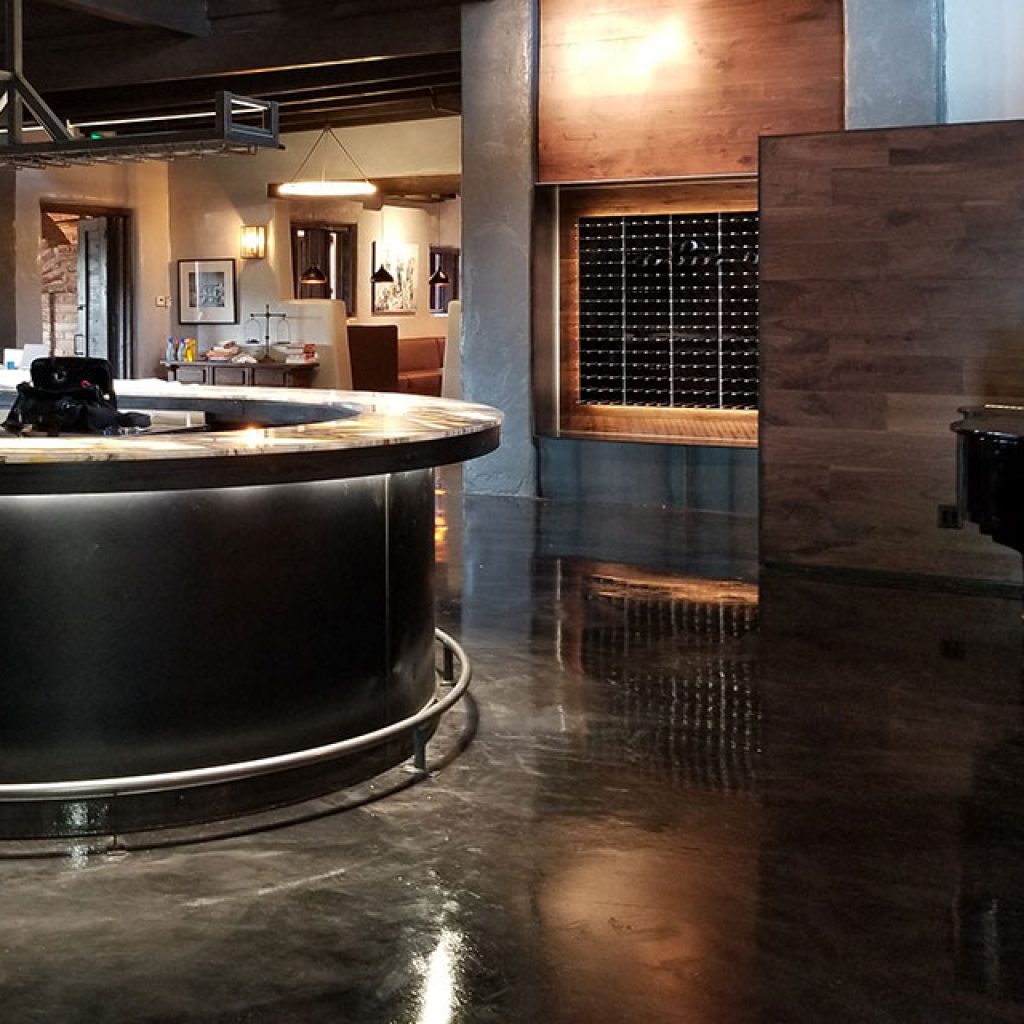 Protective High-Gloss Floor Finish